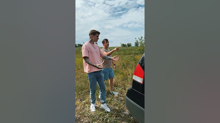 КОГДА УЧИШЬ ПАРКОВАТЬСЯ ДРУГА #прикол #приколы #prank #shortvideo #shorts #short