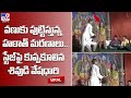 Man playing lord Shiva during Ramleela collapses and dies-Disturbing visuals