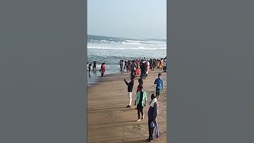 #new Rogue Wave Washed Them Away!!#tsunami #waves #shortsvideo