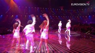 Lucía Pérez - Que Me Quiten Lo Bailao (Spain) - Live - 2011 Eurovision Song Contest Final Resimi