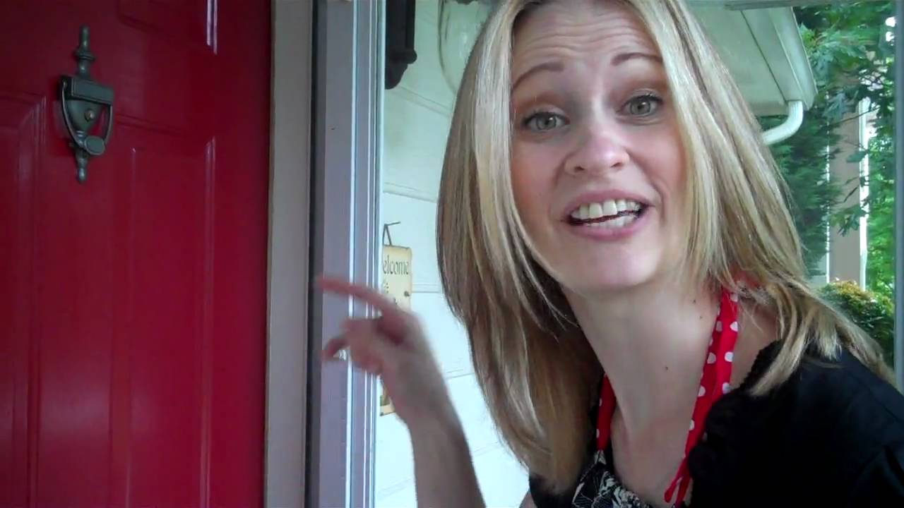 Ambush Makeover: psst! be quiet we're about to ambush Maura!