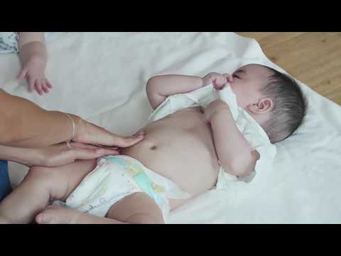 วีดีโอ: การนวดหน้าท้องสำหรับทารกแรกเกิด: เทคนิค