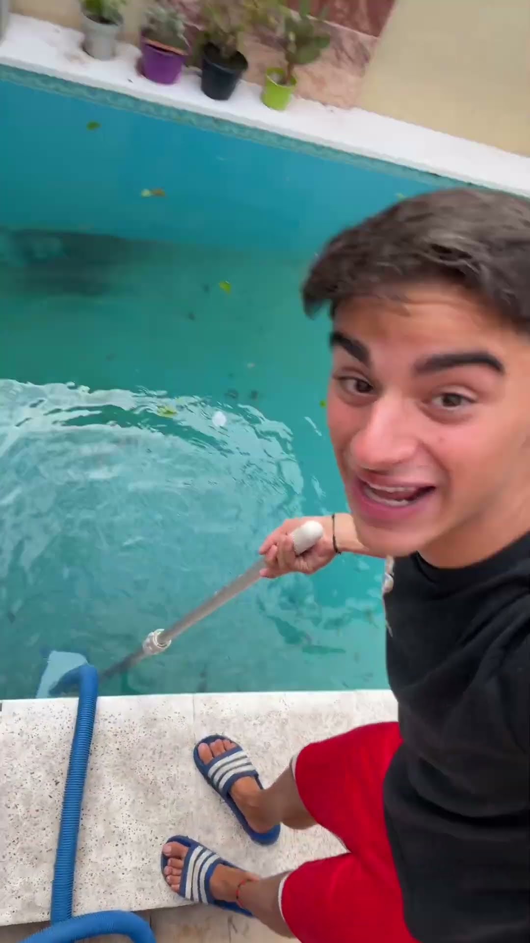 UN TEMPORAL DEJO ASI MI PISCINA??