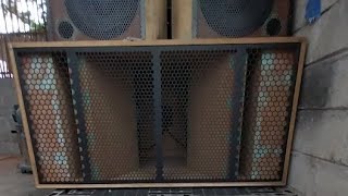 Subwoofer Kotak Tes B22