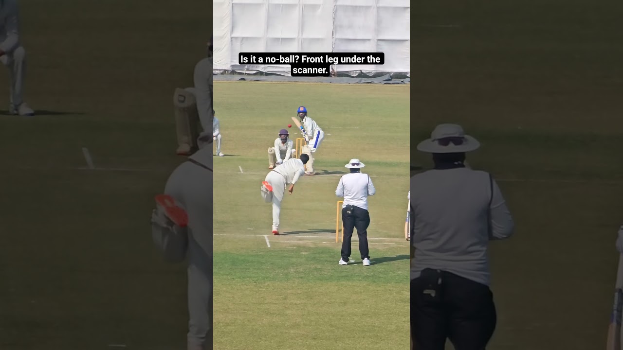 Front leg under the scanner.