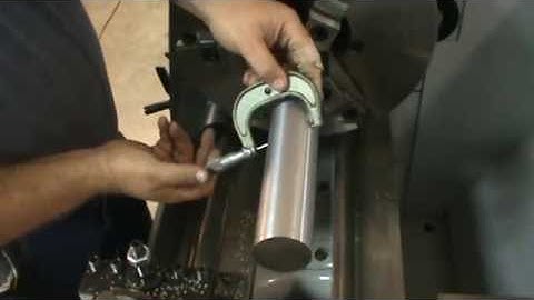 Clausing Colchester 21x80 Lathe, well Tooled, Roller Steady rest. Gap Bed,QCTP 5 Tools, Drill Chuck