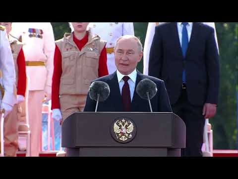 Сегодня Петербург встретил прекрасный парад ВМФ!
