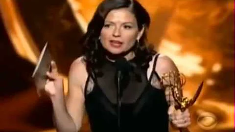 Gail Mancuso wins Emmy 2013 [HQ]