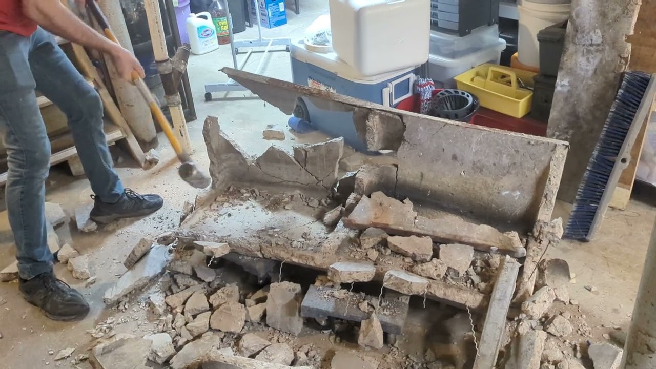 YouTube에서 How to remove a concrete utility sink in 30 minutes. 보기 YouTube에서 How to remove a concrete utility sink in 30 minutes. 보기