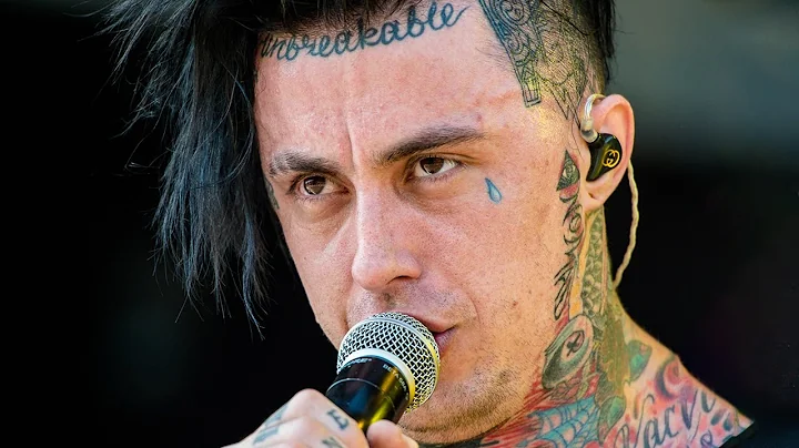 Here's Why Everybody Hates Ronnie Radke