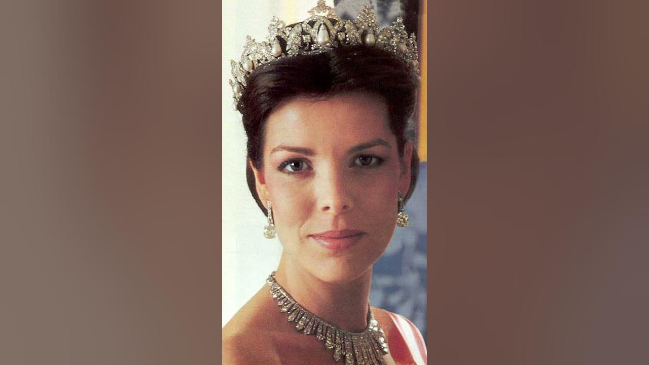 ИНДИЙСКИЙ БАЛ принцессы Каролины👸 - YouTube
