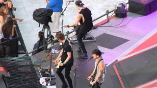 Download Lagu 5 Seconds of Summer - Heartache On the Big Screen  | WWA Tour Boston MP3 Download Lagu 5 Seconds of Summer - Heartache On the Big Screen  | WWA Tour Boston MP3