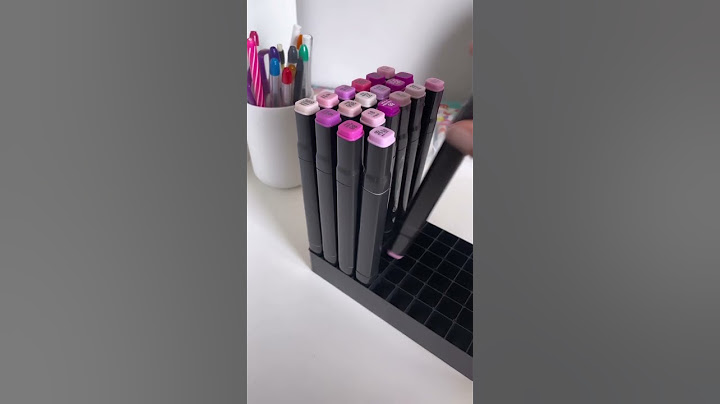 Organizando por tons o meu kit de 204 cores de marcadores touch. #bobbiegoods #colorindodesenhos