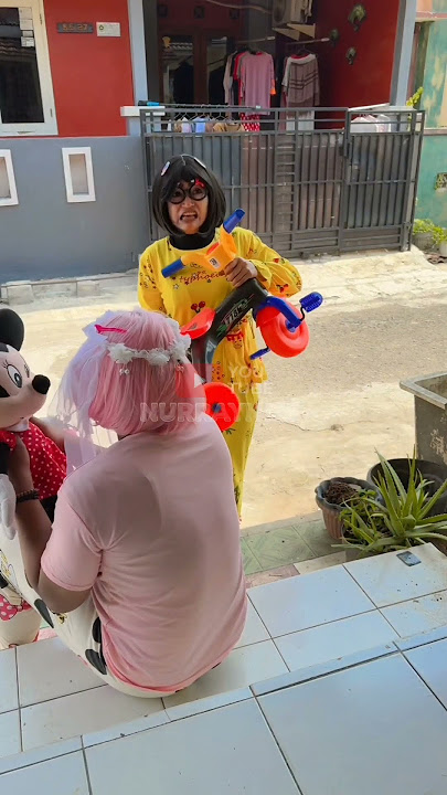 TANTE PINJEM ANAKNYA BOLEH? | NURRAYNI25