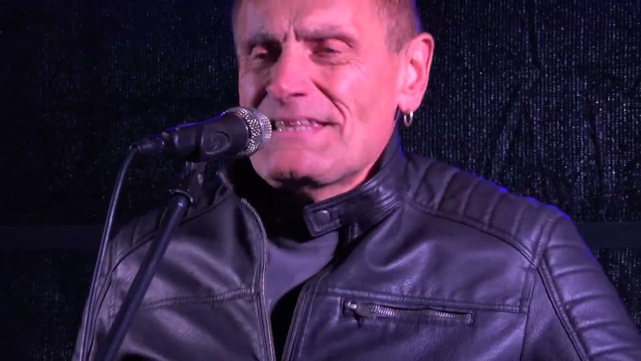 TRIÁSZ - VARGA KOCSMA FESZT - ECSER - ELSŐ FELVONÁS - 2025. 10. 03.