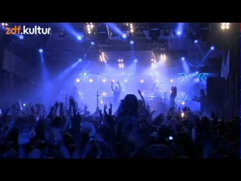 M83 - 02 - Midnight City (MELT! 2012)