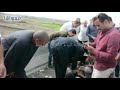 بالفيديو محافظ القليوبية يشارك في إسعاف مصابي حادث تصادم طريق بنها الحر