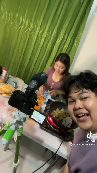 MOMEN NOVITA MASAKIN BRAM DERMAWAN