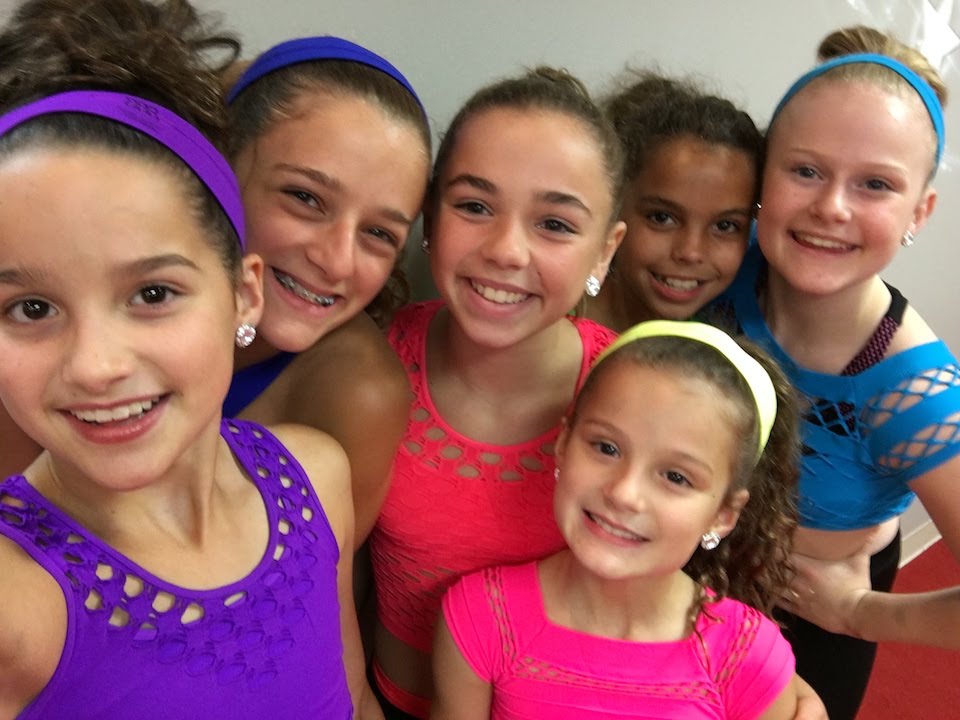 A Flair Fashion Show (WK 294.5) | Bratayley