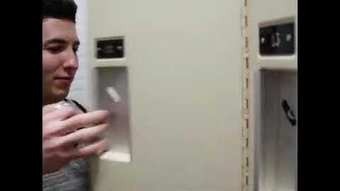 Smart lock sync with smart phones - Fingerprint sensor - Technology