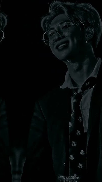 BLACK SWAM X FAKE LOVE  - BTS { English lyrics aesthetic WhatsApp status 🖤}