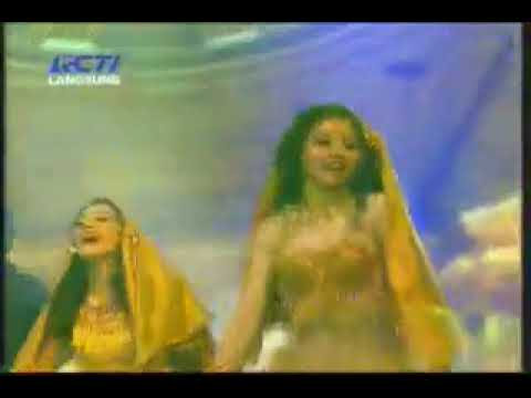 Ungu ft Iis Dahlia - Hampa Hatiku (Live Konser Indonesian Movie Awards RCTI 2009)