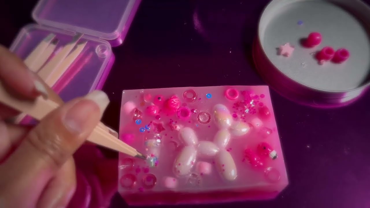 ASMR No Talking Satisfying Picking & Plucking (picky pad sensory/ therapy / fidget toy)