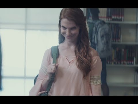 קליפ מתוך סרט האימה של השנה מת או חובה בקולנוע 