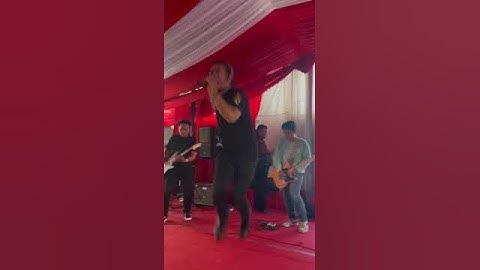 BENTO - IWAN FALS || THE BIG BROTHERS (LIVE) #shorts #youtubeshorts #bento #iwanfals