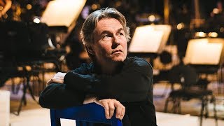 Celebrity Esa-Pekka Salonen on "Wing on Wing" at Walt Disney Concert Hall Net Worth