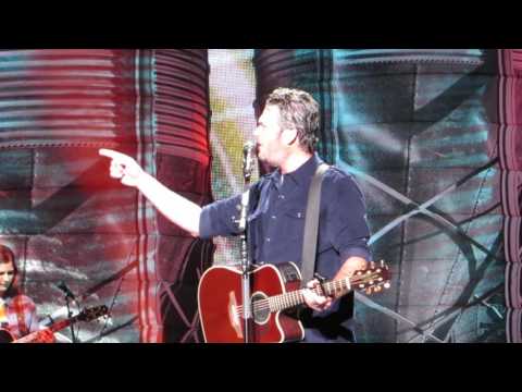 blake-shelton-"sure-be-cool-if-you-did"-live-@-madison-square-garden