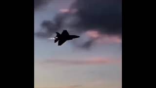 لعشاق الطائرات الحربية ...لحظة إختراق حاجز الصوت ،،،، من قبل الطائرات الأمريكيةF16