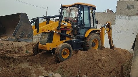 New Jcb 3dx Backhoe machine Loading Red Mud in 4 M F 1035 and 241 tractors।Jcb tractor cartoon video
