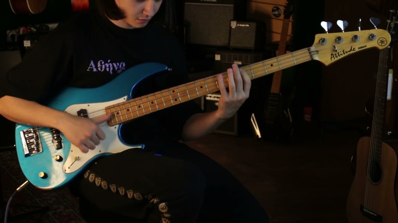 Играем на Yamaha Attitude 65M Billy Sheehan? - YouTube