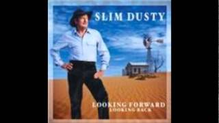 The Bloke Who Serves The beer   ---  Slim Dusty chords