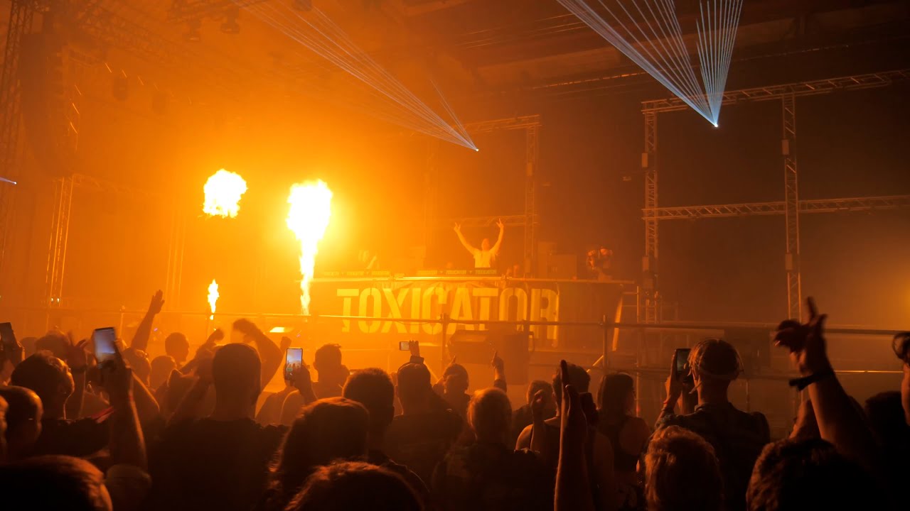 Toxicator Re-Fuzz - The Resurrection LIVE Toxicator 2022 Anthem Show - YouTube