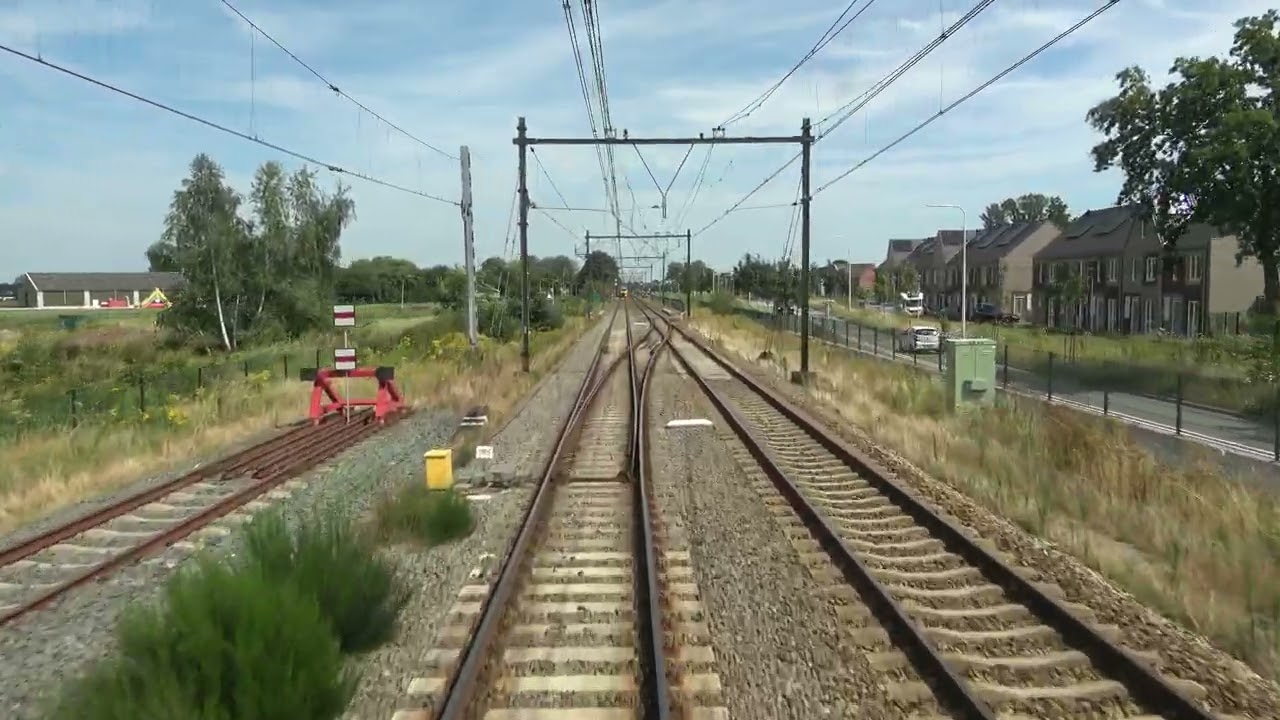 Train cab ride; Tilburg (Industrieterrein yard); shunting the loco (20240806)