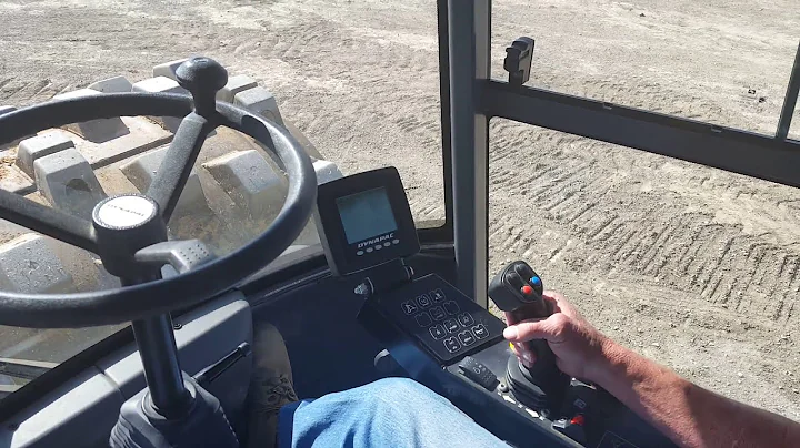 How to operate a compactor roller (Atlas Copco Dynapac CA2500) Part 1 (basics)