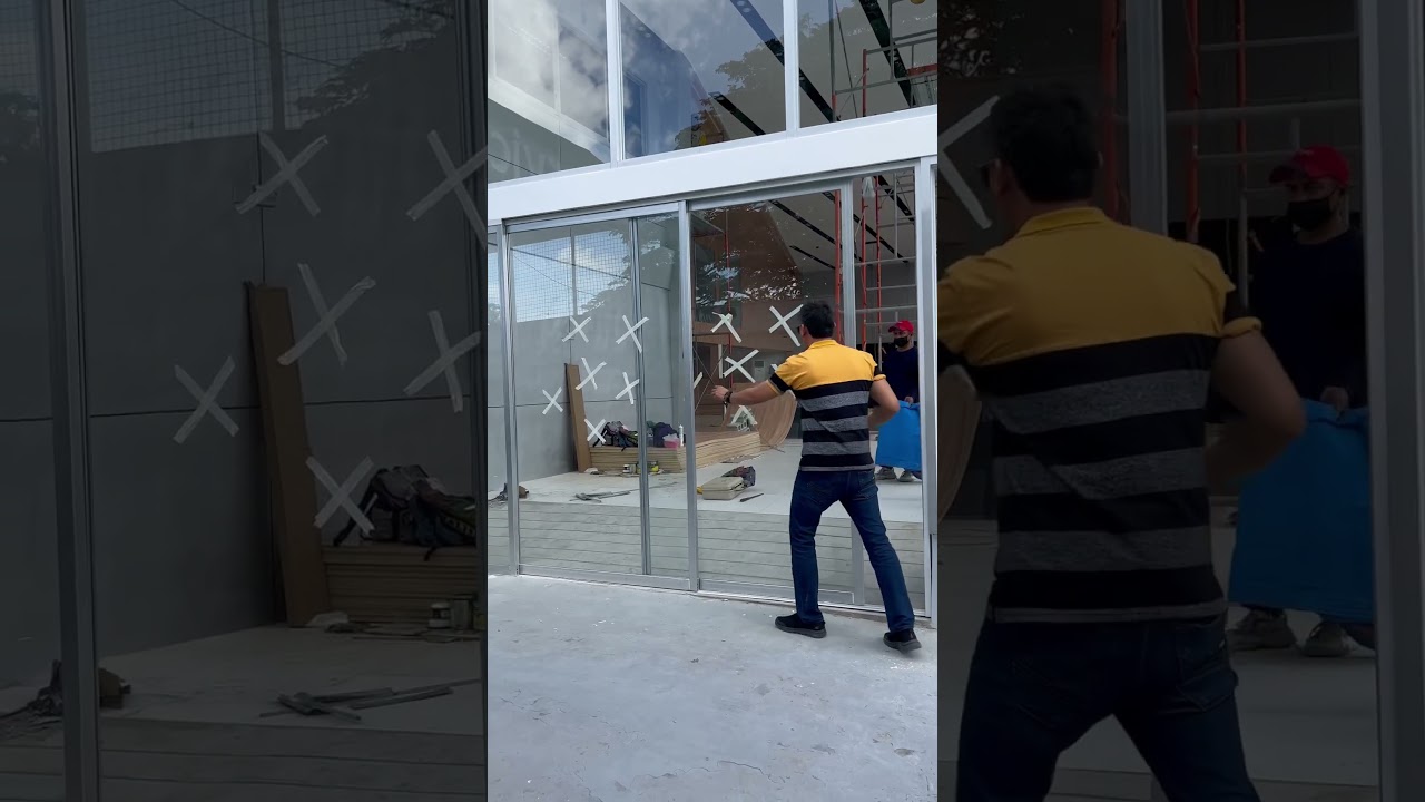 Sliding Doors using 900 series 3 panels 