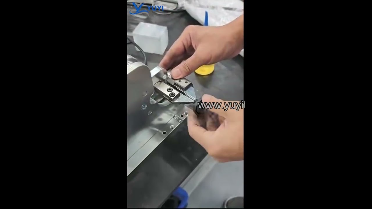 Wire Grommet Expander – Fast & Damage-Free Assembly