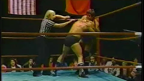 Ronnie Garvin vs. Les Thornton for the National TV...
