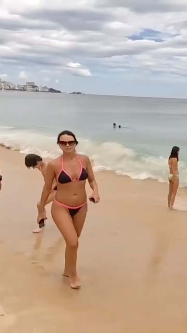 ?? Leblon Beach