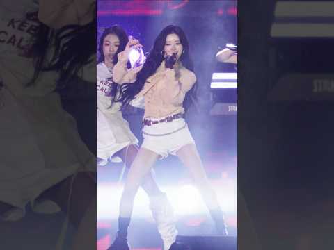 띠로리 소리가 절로 나오는 안나의 비주얼 #안나 #<strong>ANNA</strong> #미야오 #MEOVV #DDIRORI