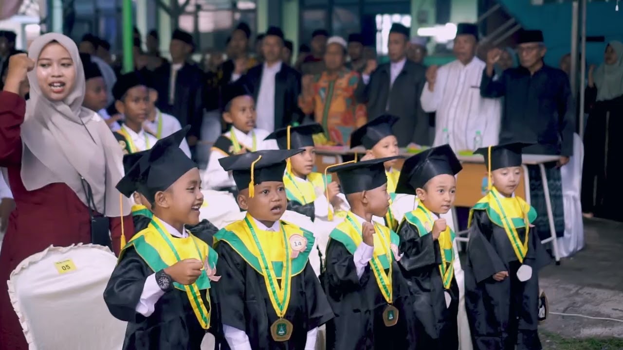 WISUDA Purna Siswa Yayasan Taman Pendidikan Nahdlatul Ulama Lekok 2024