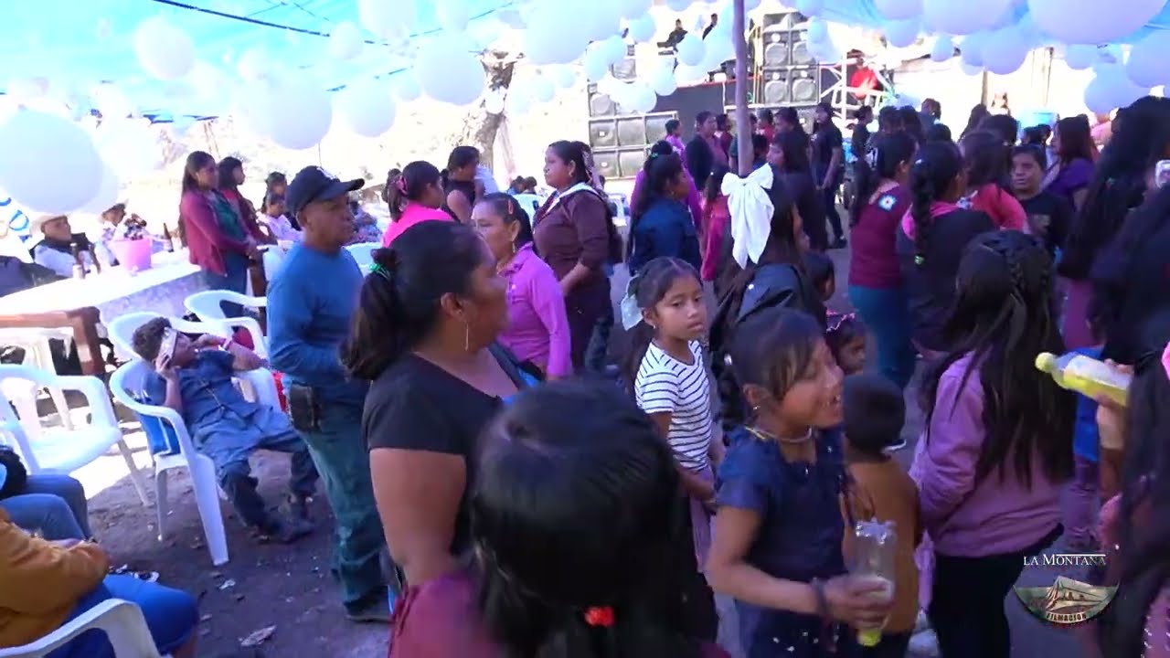 La Risueña, chilena mixteca💃🏼🕺🏼 Los Dos COMPAS y sus teclados 🎹🎼🇲🇽 (Santa Anita Gro)