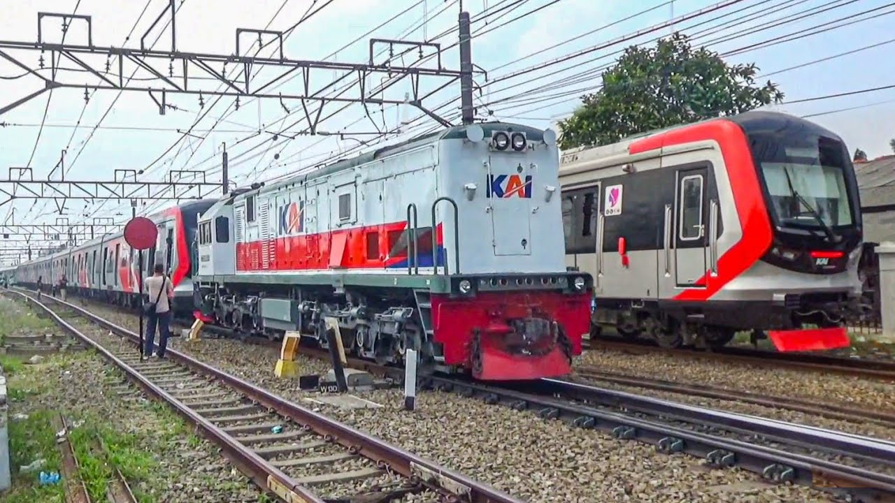KRL CHINA NAMBAH LAGI !! HUNTING MOMEN PENGIRIMAN RANGKAIAN KRL CRRC TRAINSET KE 10 KE DEPOK