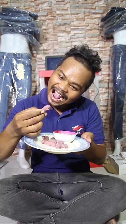 Makan bayi tikus hidup-hidup #shorts