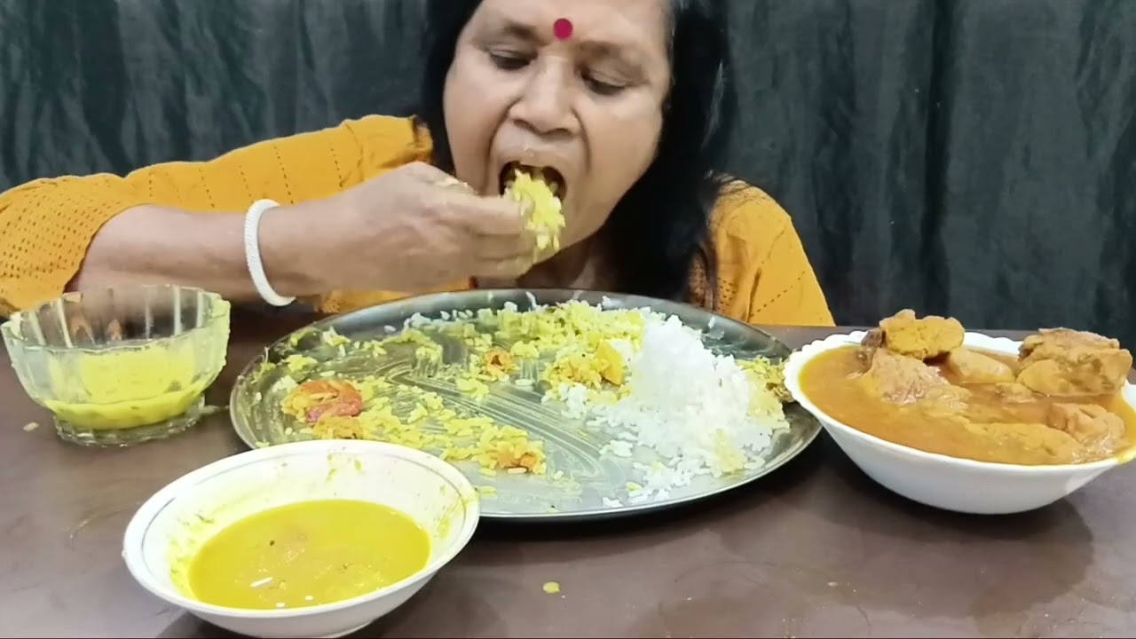 SPICY EATING RICE  DAL BRINJAL FRY SAJNAFUL FRY  PHALI FISH CURRY KATLA FISH CURRY ..........