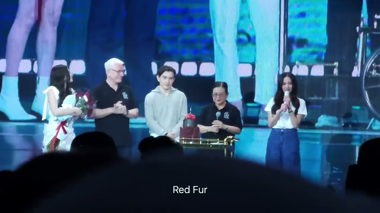 251130 Becky - Freen Surprise Event @ B New Era - Becky Happy Birthday Concert