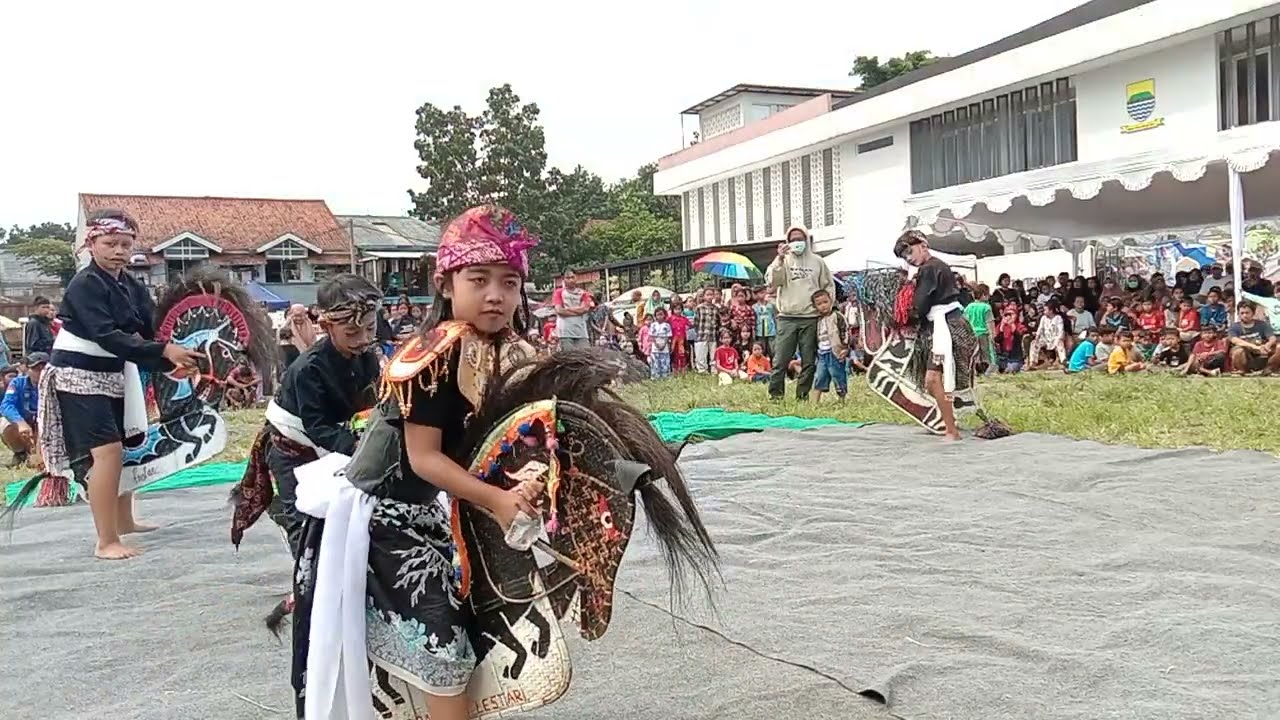 ANDE ANDE LUMUT TARIAN EBEG KRIDA JAYA LESTARI LIVE LAPANG RADAR KIARA CONDONG BANDUNG